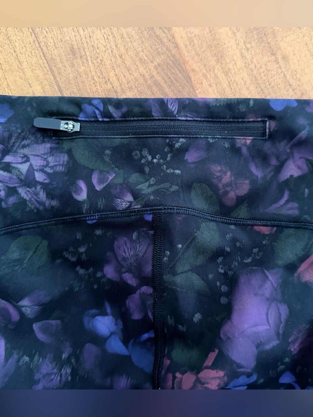 Lululemon Floral Cropped Leggings - Picture 6 of 6